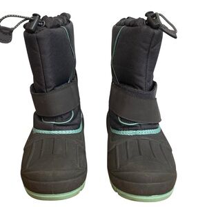 Cat & Jack Cordie Winter snow boots Childs 2 Thermolite water-resist Gray Green